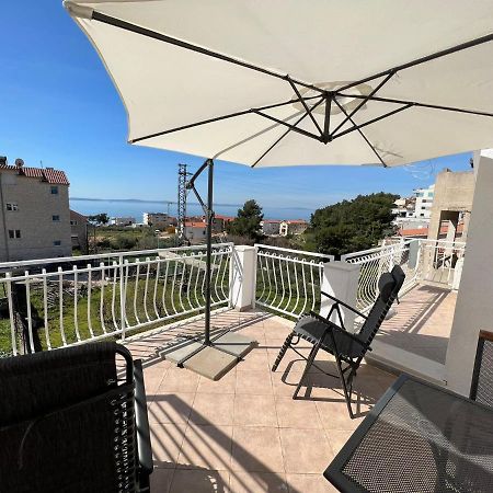 Apartments Toni Podstrana Luaran gambar