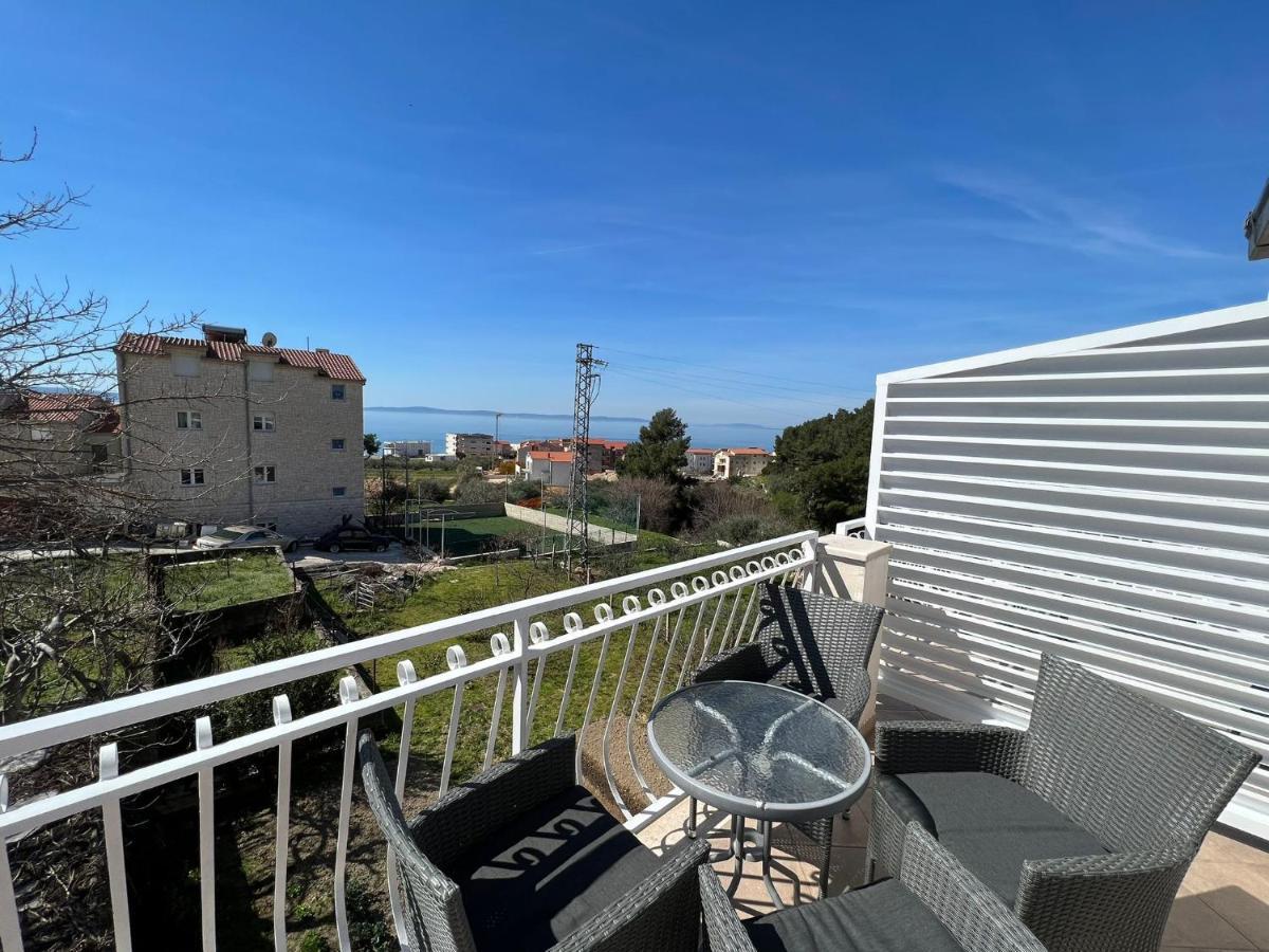 Apartments Toni Podstrana Luaran gambar