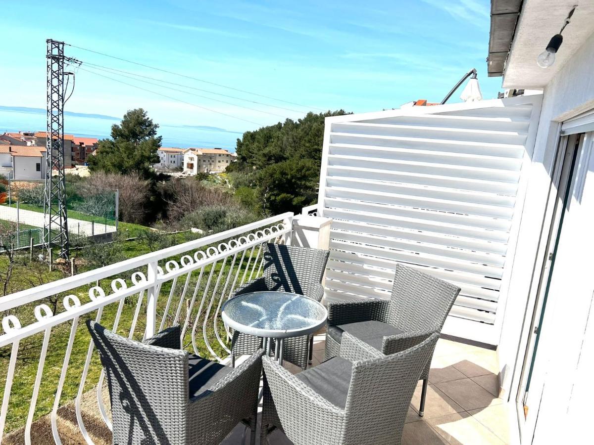 Apartments Toni Podstrana Luaran gambar